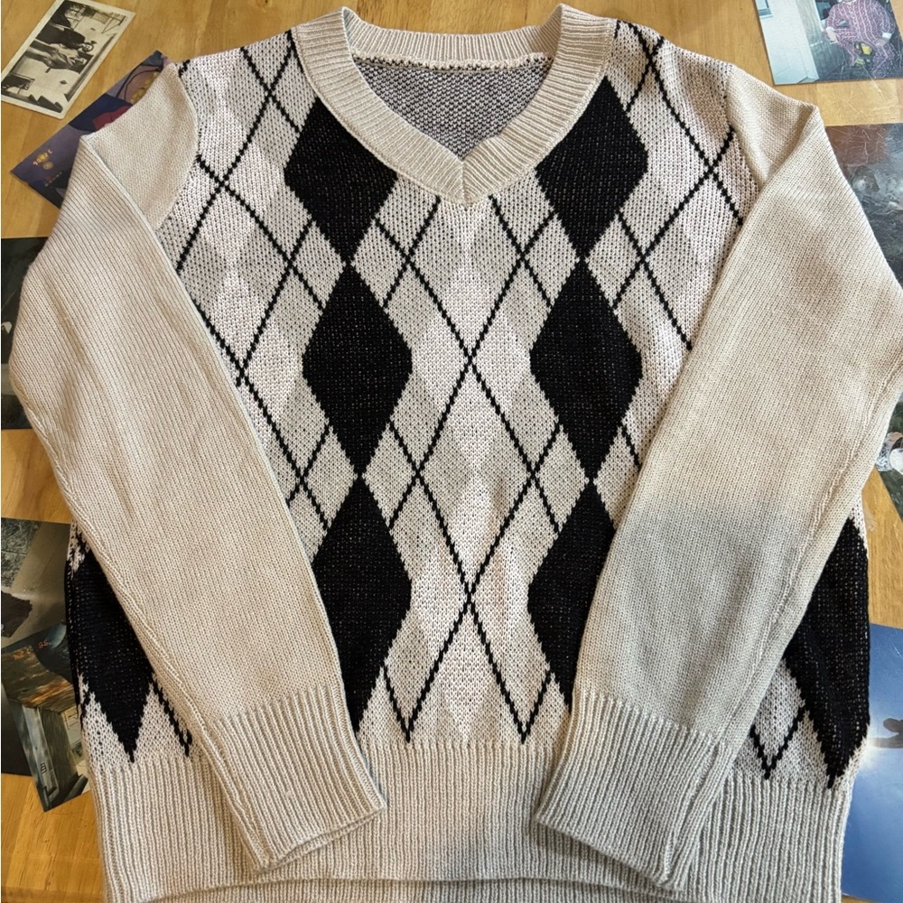 Black and Gray V-Neck Argyle Sweater Unisex